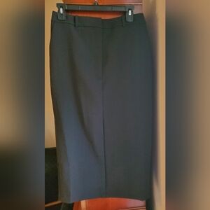 White House Black Market Pencil Skirt with Back Slit- Black New With Tags Sz 6